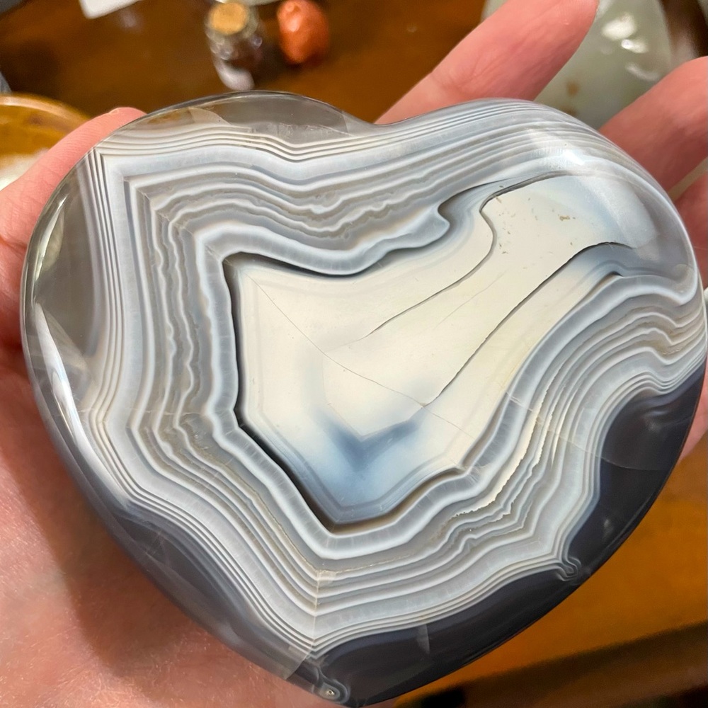 Large blue/gray banded agate heart